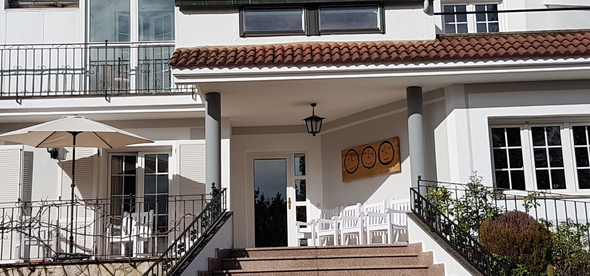 Centro Residencial Pérez-Espinosa - Fachada principal